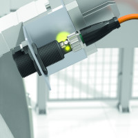 Reduction factor 1 sensors can switch distances for all types of metals ...